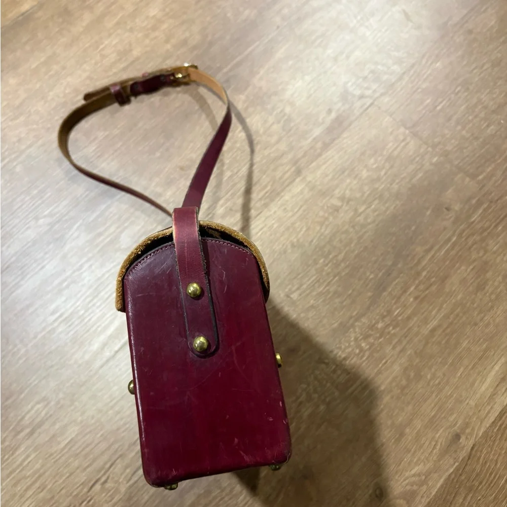 Etienne Aigner Burgundy Leather Crossbody with Tan Strap - Picture 3 of 6